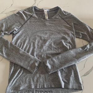 Lululemon long sleeve swiftly